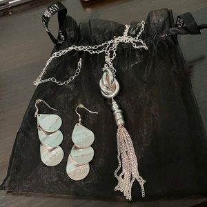 White House Black Market